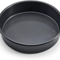 Non-Stick 9-inch Round Cake Pan Only $6.50 Shipped at Amazon!